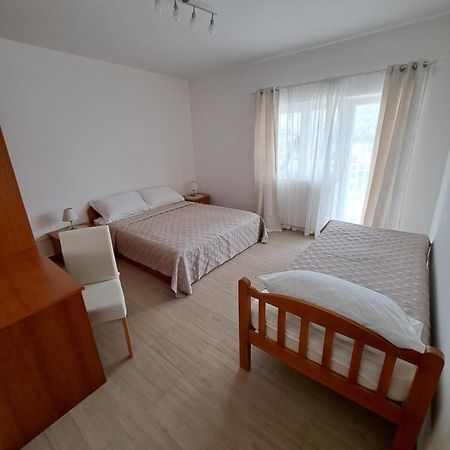 Apartman G&L Grebastica Bagian luar foto