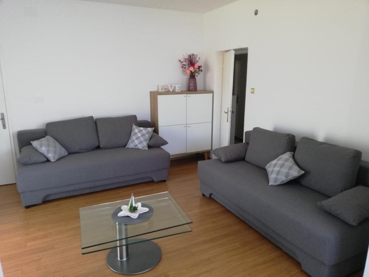 Apartman G&L Grebastica Bagian luar foto