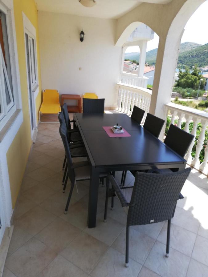 Apartman G&L Grebastica Bagian luar foto