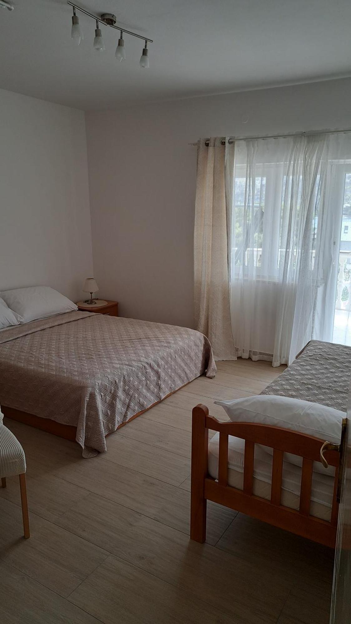 Apartman G&L Grebastica Bagian luar foto